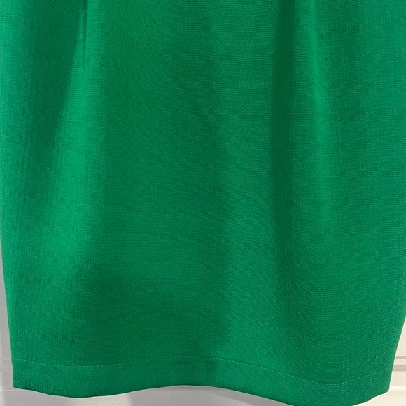 Adelyn Rae Beautiful Strapless Green Pleated Mini Dress. Size Medium. - Picture 6 of 14